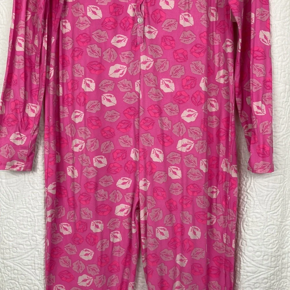 Mentally Exhausted Women’s Hot Pink Lips Onesie Pajamas sz XL